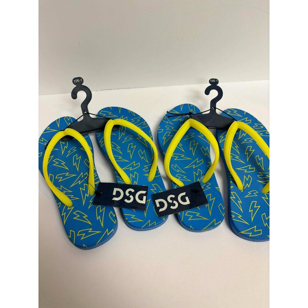2X Flip Flops Blue Lightning Bolt‎ Pattern Size 9K/10K Yellow Straps Sandals
